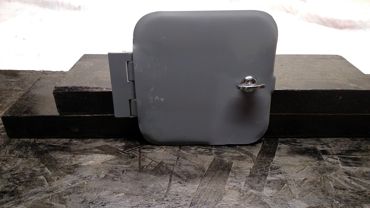 T095 Thomas Fuel Door with latch.